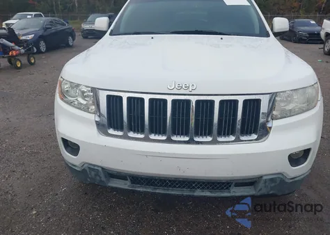 2013 Jeep Grand Cherokee Laredo z USA, uszkodzony, nr VIN 1C4RJEAG4DC569631